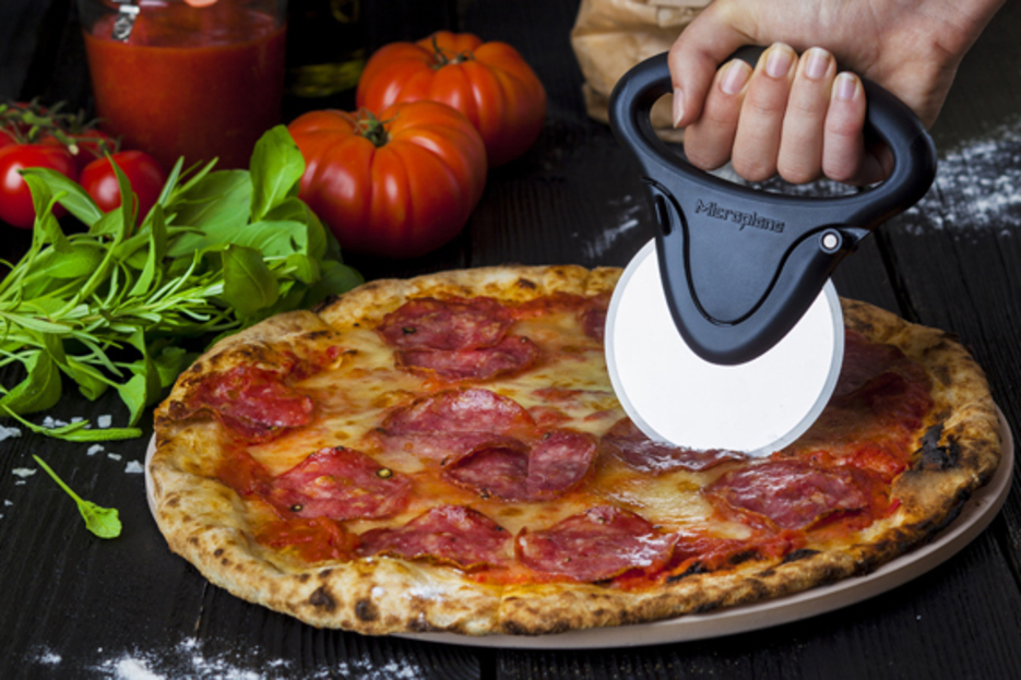 Microplane roulette  pizza
