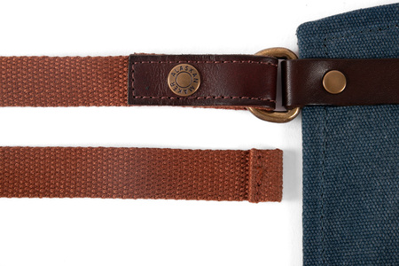 Tablier n 547 cuir bleu marine