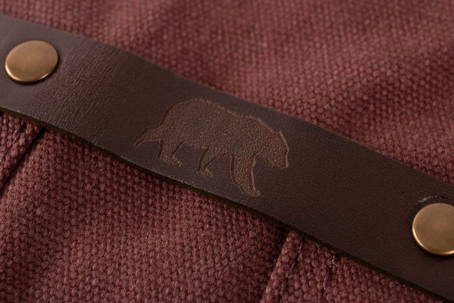 Tablier n 547 cuir bordeaux