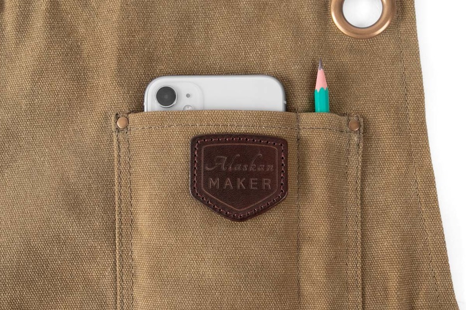 Alaskan Maker Tablier n 547 cuir sable 