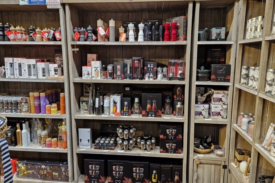 Epicerie fine : Cole & Mason, Peugeot...