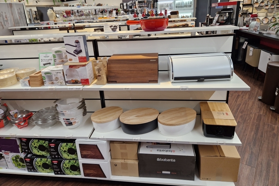 Equipement : boite  pain, kit sushis