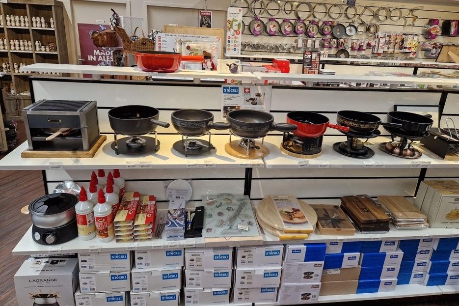 Repas convivial : fondue, rchaud Stockli, La forge de Megve, LaGrange