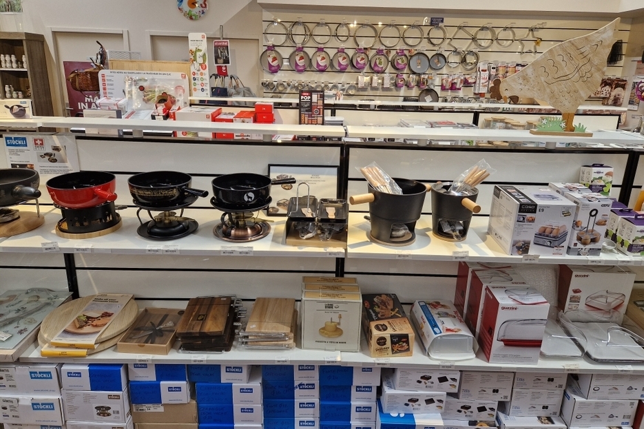 Repas convivial : fondue, rchaud Stockli, La forge de Megve, LaGrange