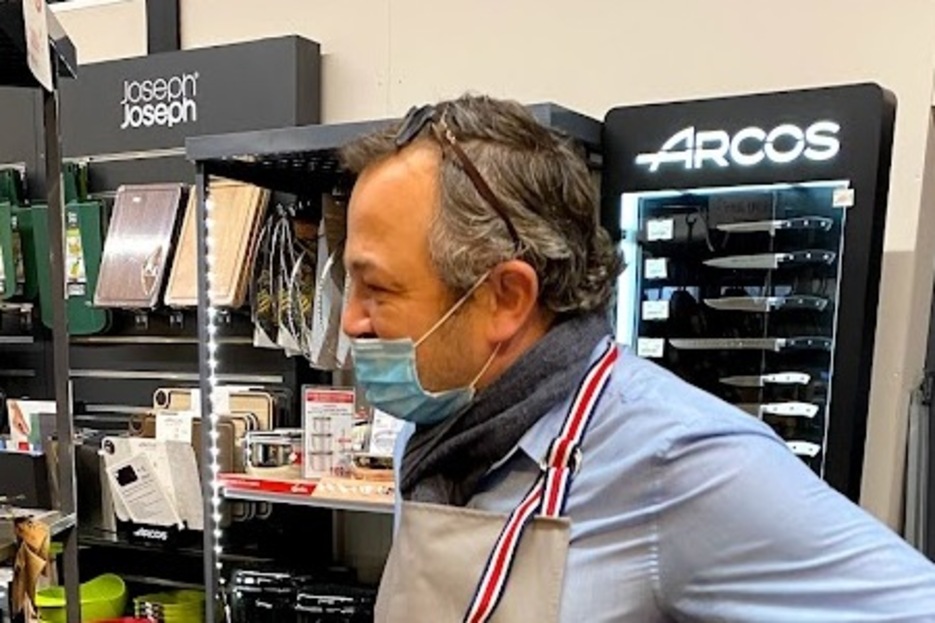 Essayage du tablier Andre Jardin