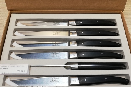 Coffret de 6 couteaux à steack (France)